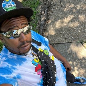 My Name is Kevin i own New Party Secondhand Resale LLC